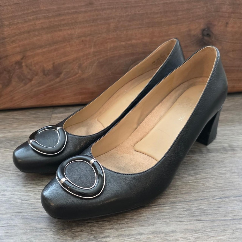Naturalizer Kyran Black Leather Block Heel Pumps Buckle Accent Womens 9.5M